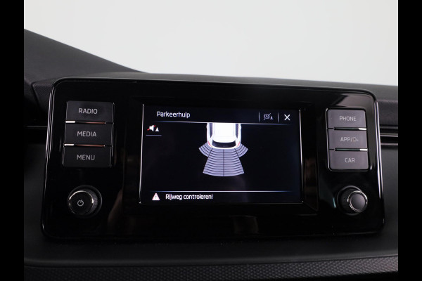 Škoda Kamiq 1.0 TSI Ambition 110 pk | Navigatie via App | Parkeersensoren achter | Cruise control | LED koplampen | Apple Carplay/Android Auto |