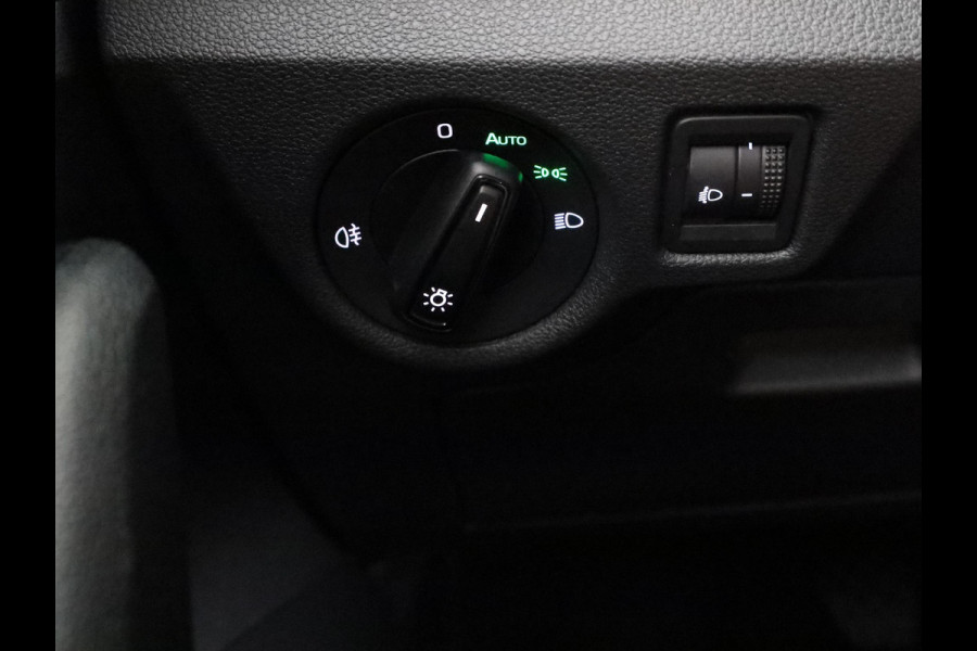 Škoda Kamiq 1.0 TSI Ambition 110 pk | Navigatie via App | Parkeersensoren achter | Cruise control | LED koplampen | Apple Carplay/Android Auto |