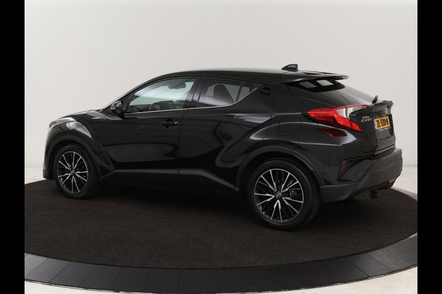 Toyota C-HR 1.8 Hybrid Style | Stoelverwarming | Navigatie | Adaptive cruise | Camera | Trekhaak | JBL audio | Dodehoek detectie | Keyless
