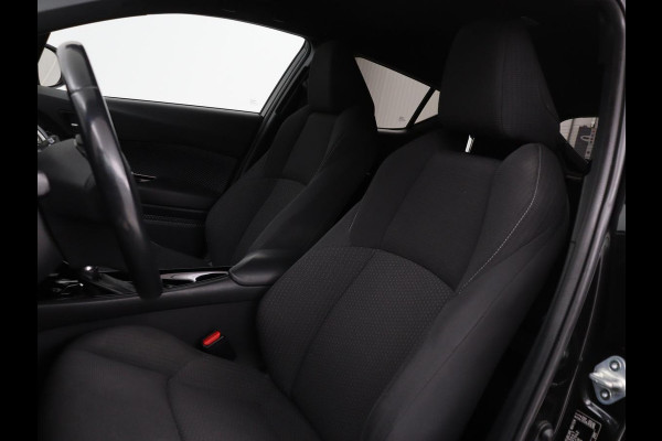 Toyota C-HR 1.8 Hybrid Style | Stoelverwarming | Navigatie | Adaptive cruise | Camera | Trekhaak | JBL audio | Dodehoek detectie | Keyless
