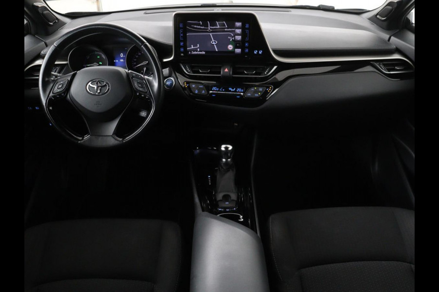 Toyota C-HR 1.8 Hybrid Style | Stoelverwarming | Navigatie | Adaptive cruise | Camera | Trekhaak | JBL audio | Dodehoek detectie | Keyless