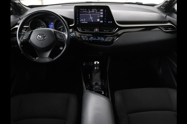 Toyota C-HR 1.8 Hybrid Style | Stoelverwarming | Navigatie | Adaptive cruise | Camera | Trekhaak | JBL audio | Dodehoek detectie | Keyless