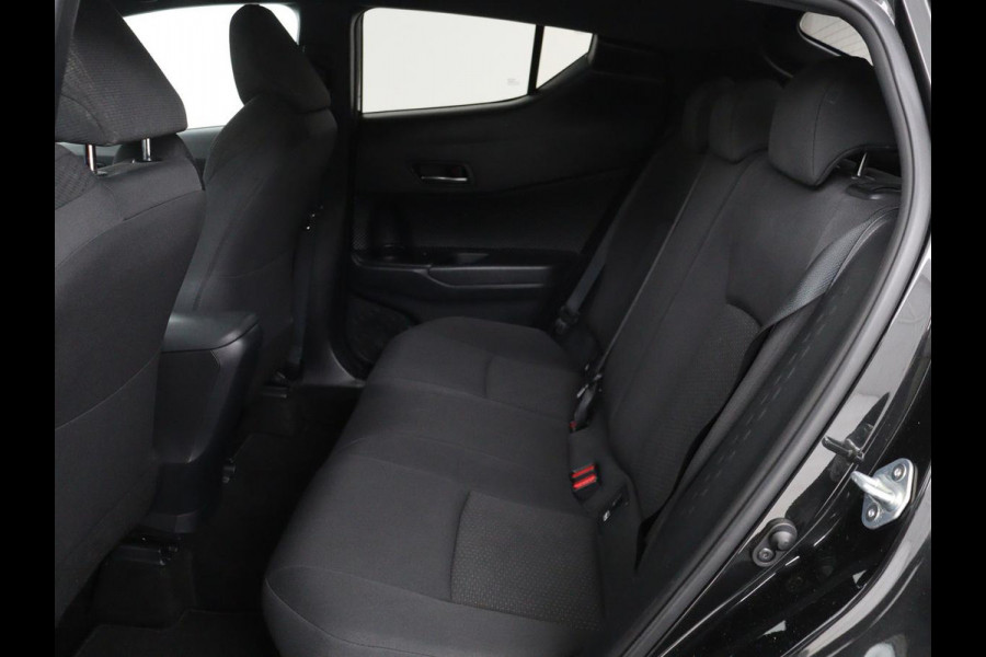 Toyota C-HR 1.8 Hybrid Style | Stoelverwarming | Navigatie | Adaptive cruise | Camera | Trekhaak | JBL audio | Dodehoek detectie | Keyless