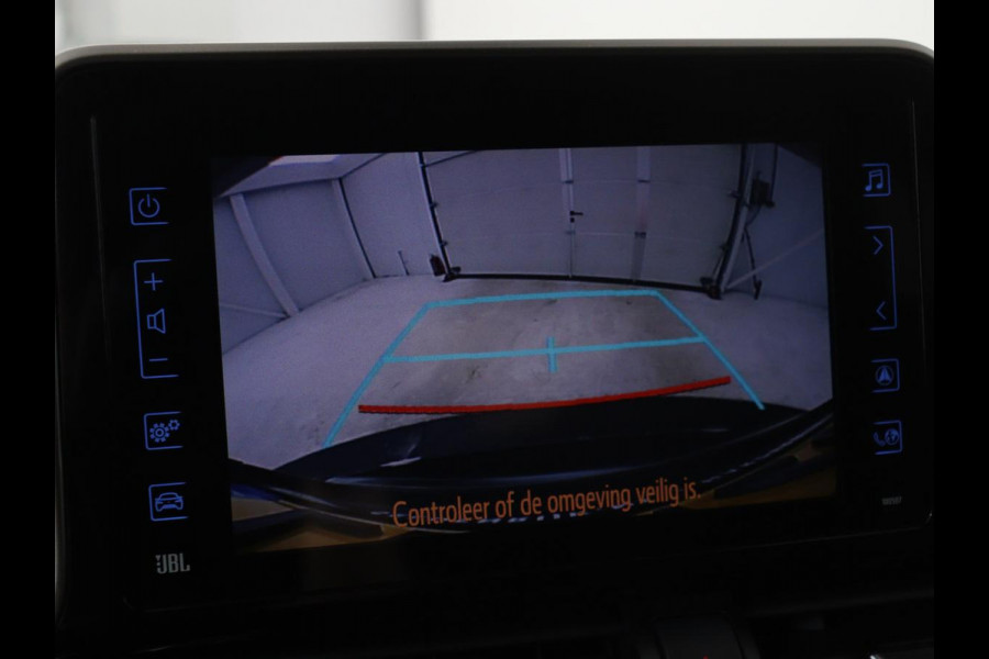 Toyota C-HR 1.8 Hybrid Style | Stoelverwarming | Navigatie | Adaptive cruise | Camera | Trekhaak | JBL audio | Dodehoek detectie | Keyless