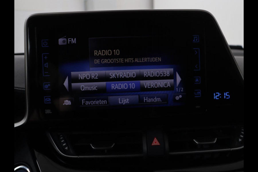 Toyota C-HR 1.8 Hybrid Style | Stoelverwarming | Navigatie | Adaptive cruise | Camera | Trekhaak | JBL audio | Dodehoek detectie | Keyless