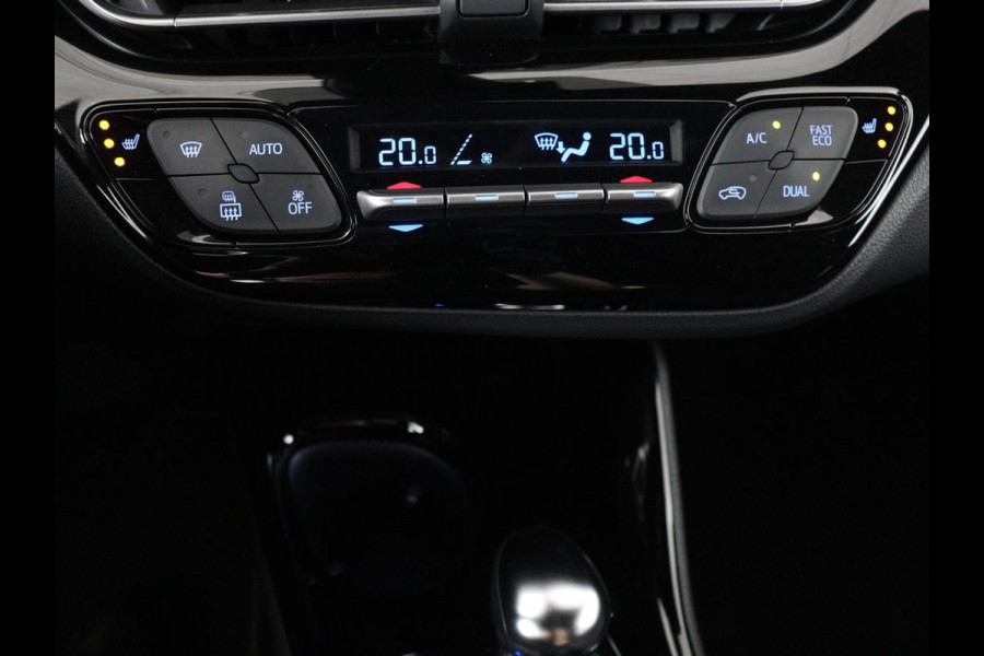 Toyota C-HR 1.8 Hybrid Style | Stoelverwarming | Navigatie | Adaptive cruise | Camera | Trekhaak | JBL audio | Dodehoek detectie | Keyless