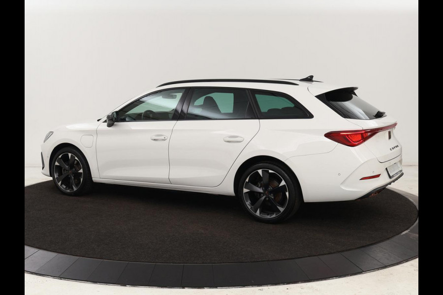 CUPRA Leon 1.4 e-Hybrid | Camera | Adaptive cruise | Stuurverwarming | Navigatie | Sfeerverlichting | Keyless | Full LED | PHEV