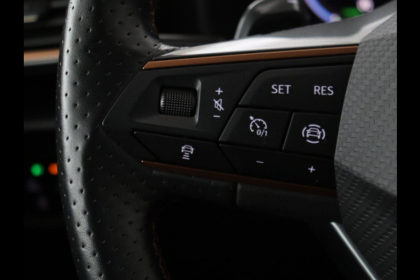 CUPRA Leon 1.4 e-Hybrid | Camera | Adaptive cruise | Stuurverwarming | Navigatie | Sfeerverlichting | Keyless | Full LED | PHEV