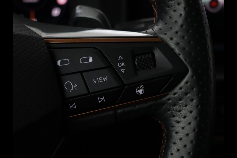 CUPRA Leon 1.4 e-Hybrid | Camera | Adaptive cruise | Stuurverwarming | Navigatie | Sfeerverlichting | Keyless | Full LED | PHEV
