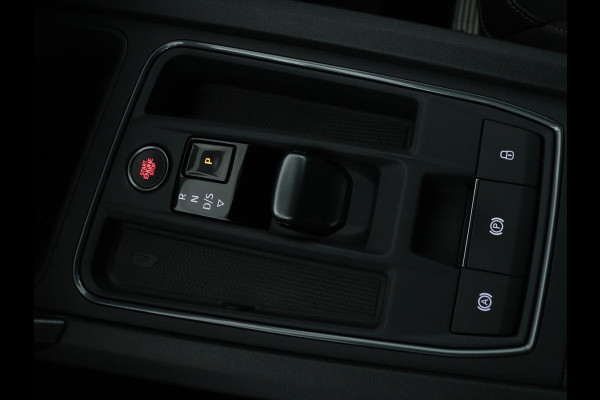 CUPRA Leon 1.4 e-Hybrid | Camera | Adaptive cruise | Stuurverwarming | Navigatie | Sfeerverlichting | Keyless | Full LED | PHEV
