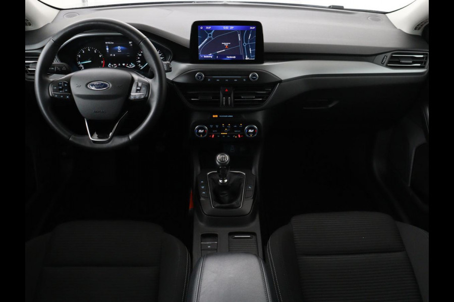 Ford Focus 1.0 EcoBoost Hybrid Titanium Style | Stoel & stuurverwarming | Camera | Full LED | Carplay | Climate control | Navigatie | Park Assist | Getint glas