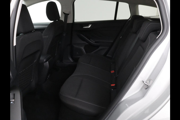 Ford Focus 1.0 EcoBoost Hybrid Titanium Style | Stoel & stuurverwarming | Camera | Full LED | Carplay | Climate control | Navigatie | Park Assist | Getint glas