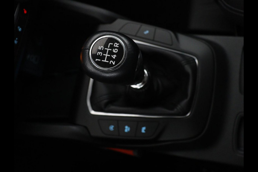Ford Focus 1.0 EcoBoost Hybrid Titanium Style | Stoel & stuurverwarming | Camera | Full LED | Carplay | Climate control | Navigatie | Park Assist | Getint glas