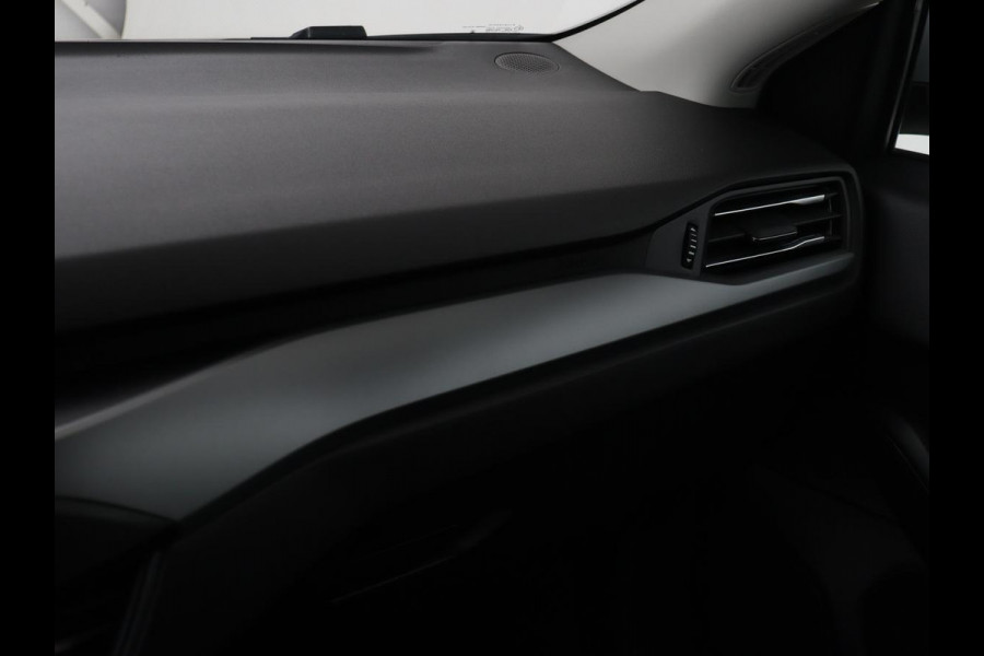 Ford Focus 1.0 EcoBoost Hybrid Titanium Style | Stoel & stuurverwarming | Camera | Full LED | Carplay | Climate control | Navigatie | Park Assist | Getint glas
