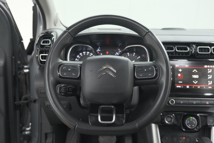 Citroën C3 Aircross PureTech 110 EAT6 Shine | Trekhaak | Panoramadak | Head-Up Display | Camera | Navigatie