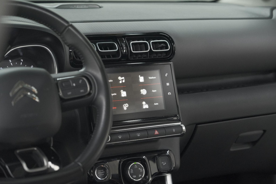 Citroën C3 Aircross PureTech 110 EAT6 Shine | Trekhaak | Panoramadak | Head-Up Display | Camera | Navigatie