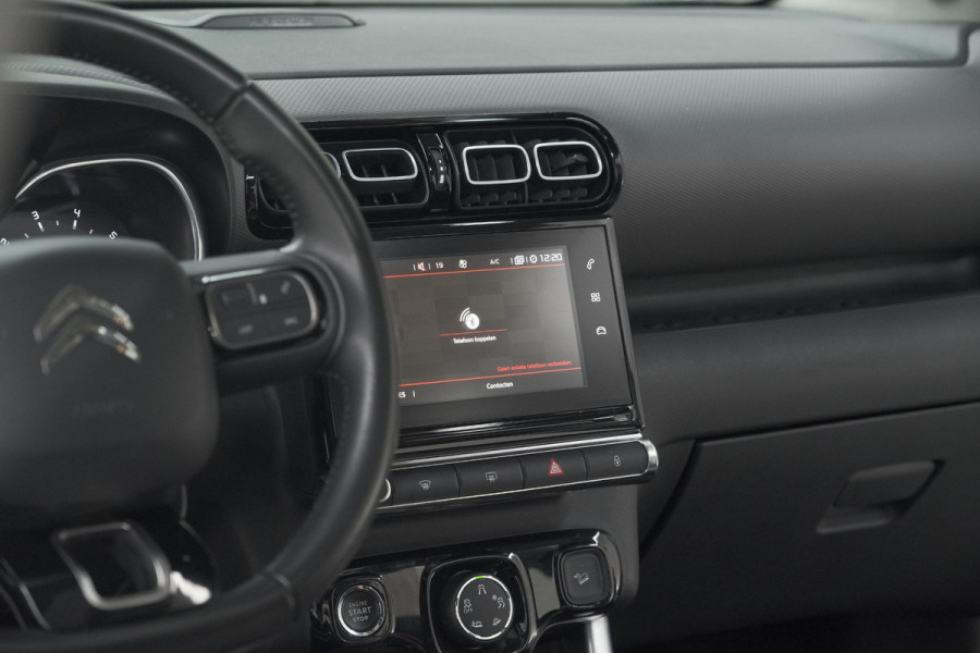 Citroën C3 Aircross PureTech 110 EAT6 Shine | Trekhaak | Panoramadak | Head-Up Display | Camera | Navigatie