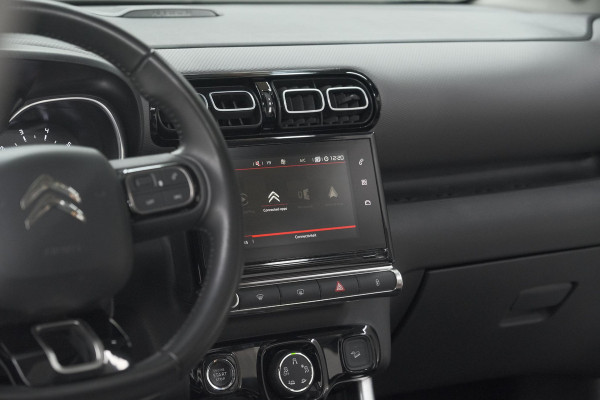 Citroën C3 Aircross PureTech 110 EAT6 Shine | Trekhaak | Panoramadak | Head-Up Display | Camera | Navigatie