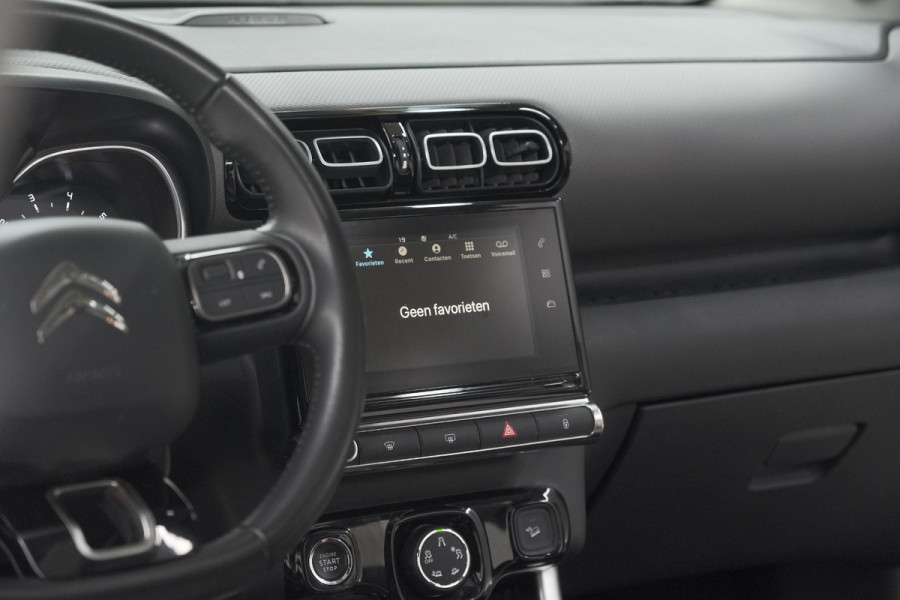 Citroën C3 Aircross PureTech 110 EAT6 Shine | Trekhaak | Panoramadak | Head-Up Display | Camera | Navigatie