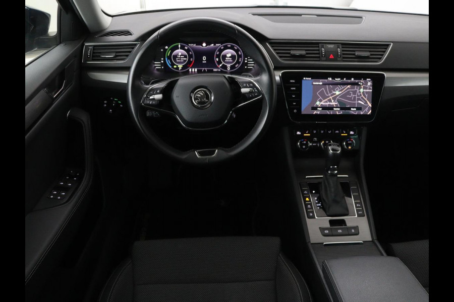 Škoda Superb 1.4 TSI iV Business Edition Plus | Panoramadak | Stoel & stuurverwarming | Adaptive cruise | Virtual Cockpit | Canton Sound | Memory | Carplay | Achterbankverwarming | Navigatie