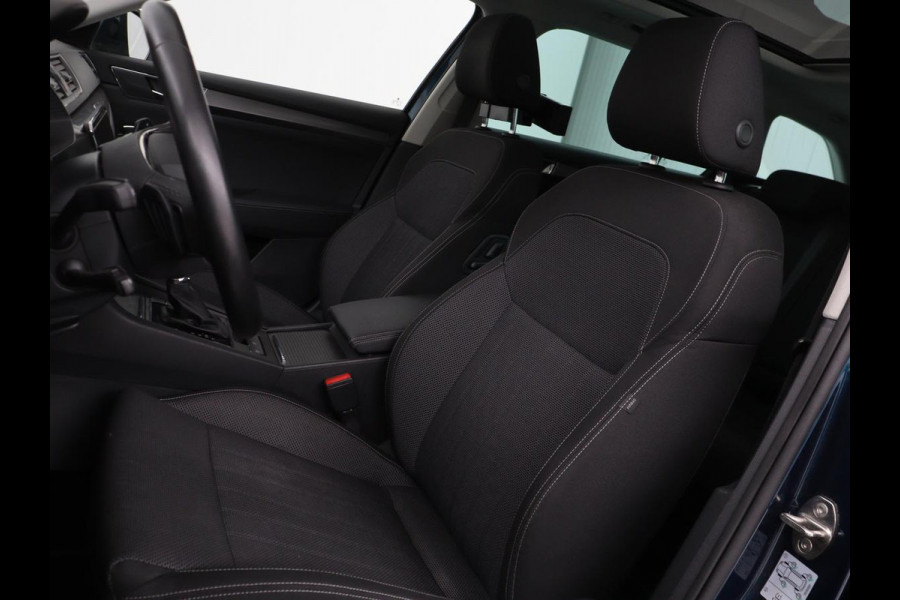 Škoda Superb 1.4 TSI iV Business Edition Plus | Panoramadak | Stoel & stuurverwarming | Adaptive cruise | Virtual Cockpit | Canton Sound | Memory | Carplay | Achterbankverwarming | Navigatie