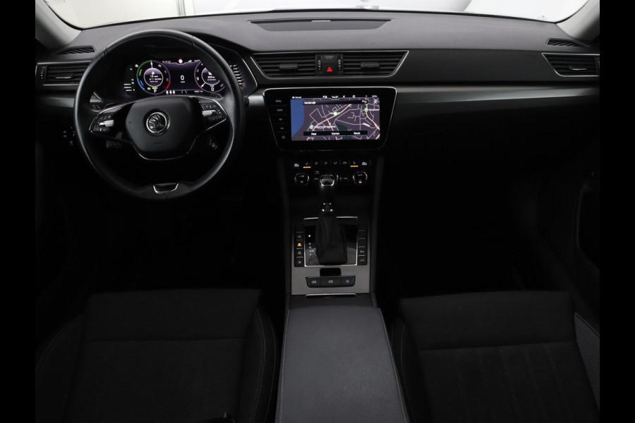 Škoda Superb 1.4 TSI iV Business Edition Plus | Panoramadak | Stoel & stuurverwarming | Adaptive cruise | Virtual Cockpit | Canton Sound | Memory | Carplay | Achterbankverwarming | Navigatie