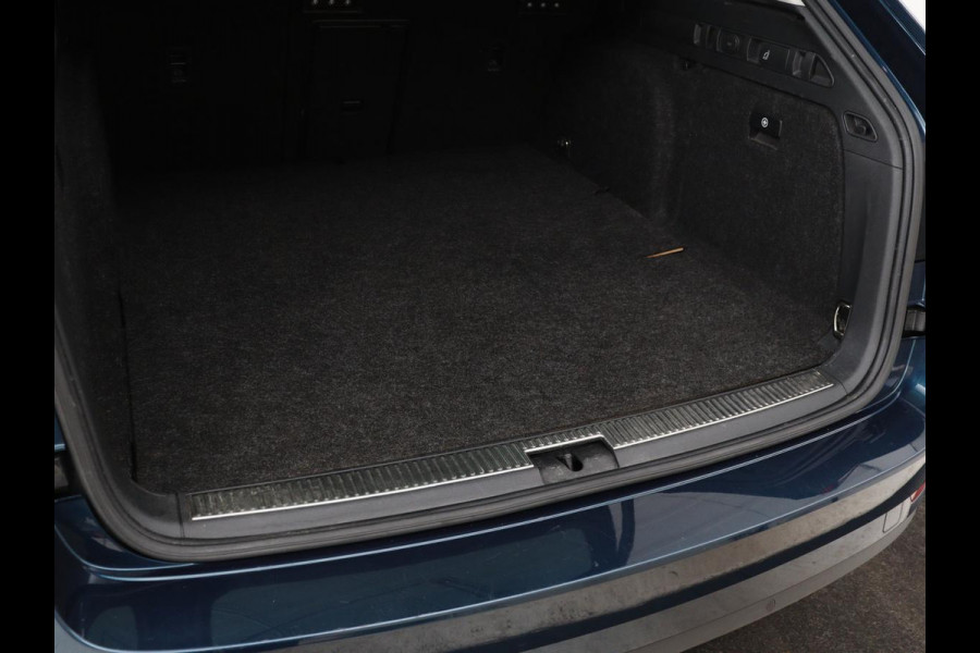 Škoda Superb 1.4 TSI iV Business Edition Plus | Panoramadak | Stoel & stuurverwarming | Adaptive cruise | Virtual Cockpit | Canton Sound | Memory | Carplay | Achterbankverwarming | Navigatie