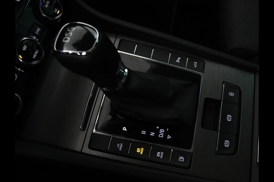 Škoda Superb 1.4 TSI iV Business Edition Plus | Panoramadak | Stoel & stuurverwarming | Adaptive cruise | Virtual Cockpit | Canton Sound | Memory | Carplay | Achterbankverwarming | Navigatie