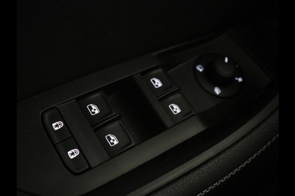 Škoda Superb 1.4 TSI iV Business Edition Plus | Panoramadak | Stoel & stuurverwarming | Adaptive cruise | Virtual Cockpit | Canton Sound | Memory | Carplay | Achterbankverwarming | Navigatie