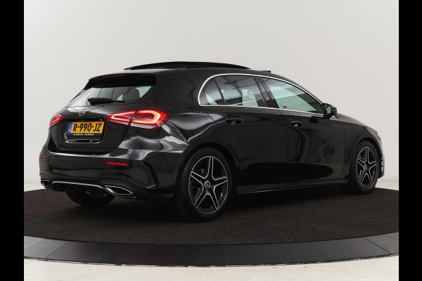 Mercedes-Benz A-Klasse 180 AMG | Panoramadak | Stoelverwarming | Carplay | Widescreen | Leder/Alcanatara | Navigatie | Full LED | Park Assist