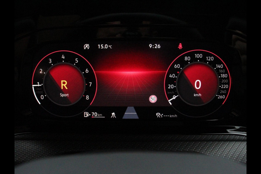 Volkswagen Golf 1.5 eTSI 150pk DSG R-Line | Panorama dak | Navigatie | Apple Carplay/Android Auto | Climate Control | Camera | Dab | Extra Getint Glas | Adaptive Cruise Control | Virtual Cockpit | Lichtmetalen Velgen
