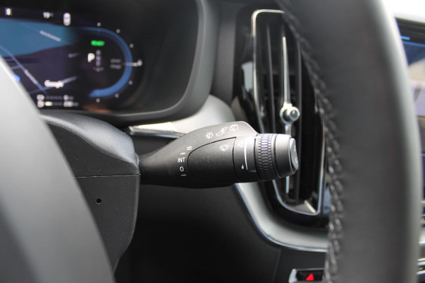 Volvo XC60 T6 350PK Automaat AWD Plug-In Plus Black Edition Panoramisch schuif-kanteldak / Bowers & Wilkins Audio / 21" lichtmetalen velgen / Head-Up Display / 360graden camera
