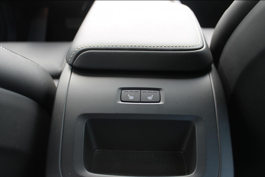 Volvo XC60 T6 350PK Automaat AWD Plug-In Plus Black Edition Panoramisch schuif-kanteldak / Bowers & Wilkins Audio / 21" lichtmetalen velgen / Head-Up Display / 360graden camera