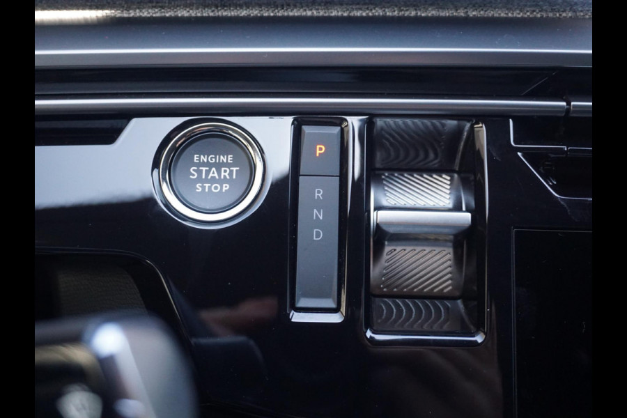 Peugeot E-5008 GT Avantage 73 kWh | Panoramadak | Leder interieur