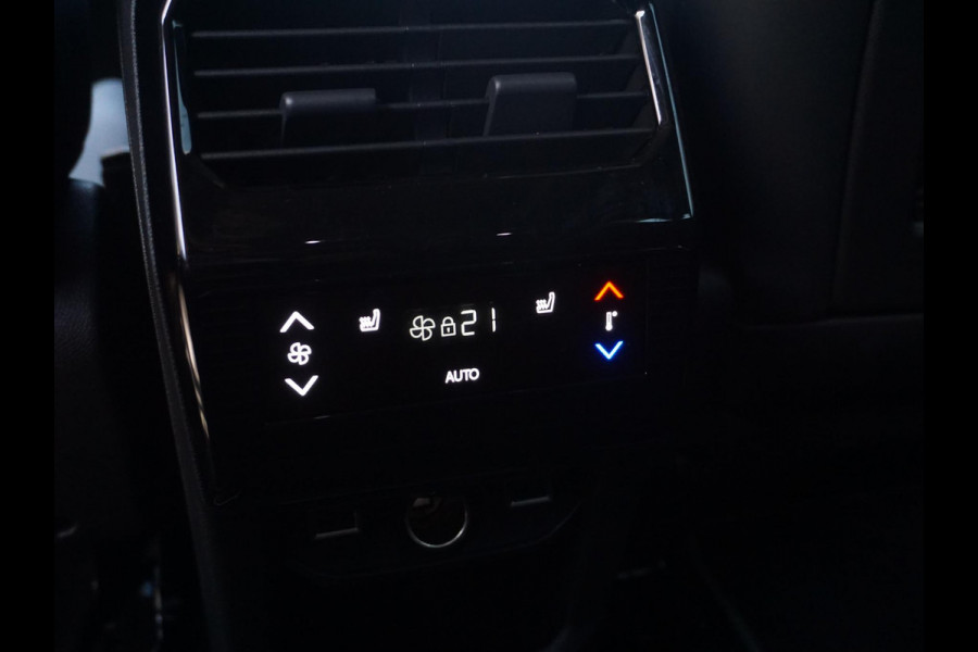 Peugeot E-5008 GT Avantage 73 kWh | Panoramadak | Leder interieur