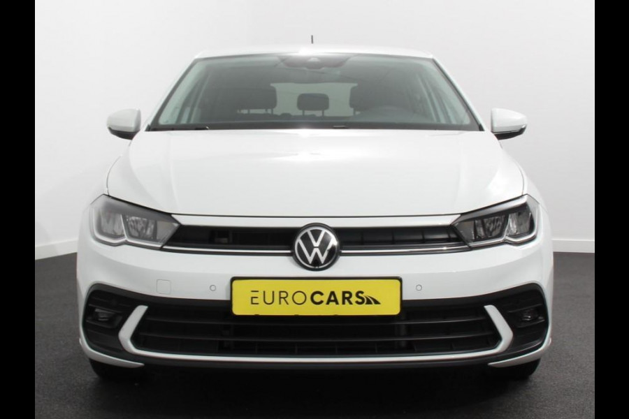 Volkswagen Polo 1.0 TSI Move | Navigatie | App Connect / Android Auto / Apple Carplay | Climate Control | Parkeer sensoren | Lichtmetalen Velgen | Dab | Digitale Cockpit
