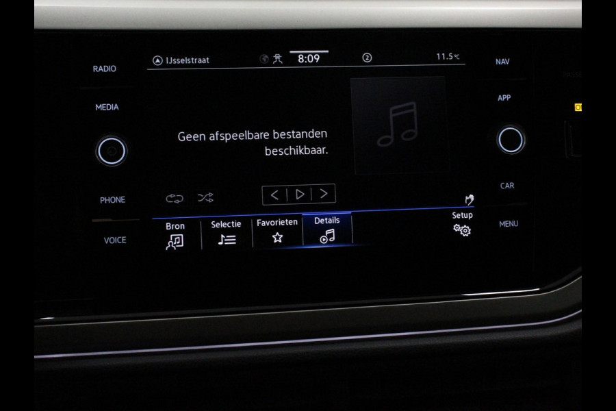 Volkswagen Polo 1.0 TSI Move | Navigatie | App Connect / Android Auto / Apple Carplay | Climate Control | Parkeer sensoren | Lichtmetalen Velgen | Dab | Digitale Cockpit