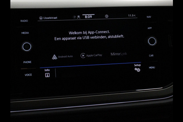 Volkswagen Polo 1.0 TSI Move | Navigatie | App Connect / Android Auto / Apple Carplay | Climate Control | Parkeer sensoren | Lichtmetalen Velgen | Dab | Digitale Cockpit
