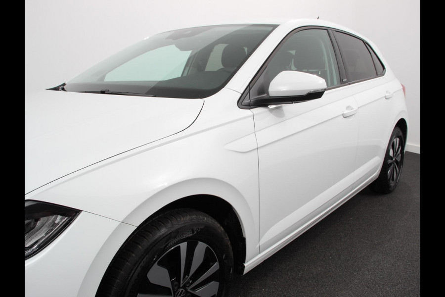 Volkswagen Polo 1.0 TSI Move | Navigatie | App Connect / Android Auto / Apple Carplay | Climate Control | Parkeer sensoren | Lichtmetalen Velgen | Dab | Digitale Cockpit