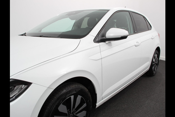 Volkswagen Polo 1.0 TSI Move | Navigatie | App Connect / Android Auto / Apple Carplay | Climate Control | Parkeer sensoren | Lichtmetalen Velgen | Dab | Digitale Cockpit