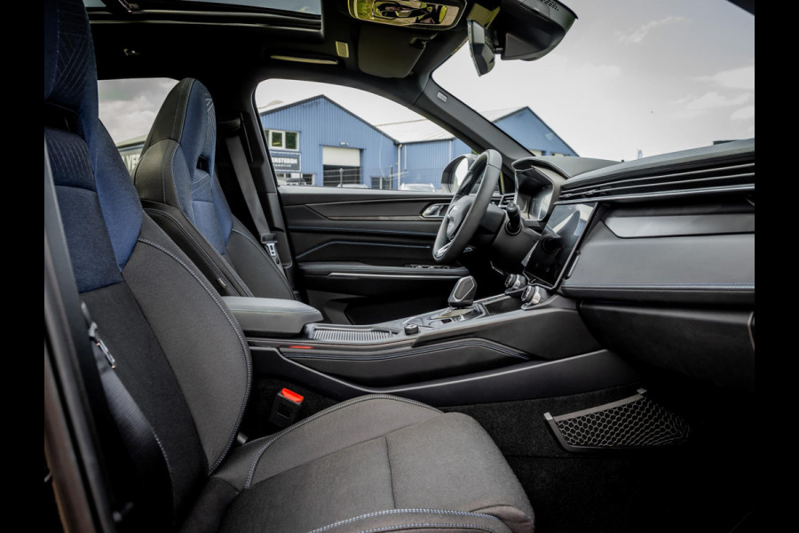 Lynk & Co 01 1.5 Plug-In Hybrid 262pk Trekhaak|Zwarte Hemel|360 Camera