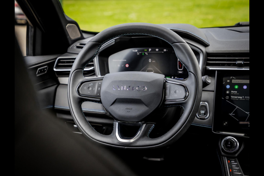 Lynk & Co 01 1.5 Plug-In Hybrid 262pk Trekhaak|Zwarte Hemel|360 Camera