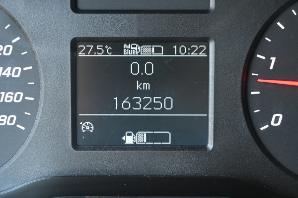 Mercedes-Benz Sprinter 319 CDI 3.0 V6 L2H2 3500 kg Trekhaak, Geveerde stoelen, MBUX navigatie en camera