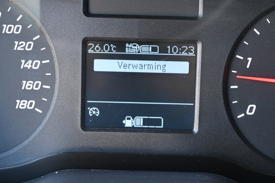 Mercedes-Benz Sprinter 319 CDI 3.0 V6 L2H2 3500 kg Trekhaak, MBUX navigatie en camera, Geveerde stoelen