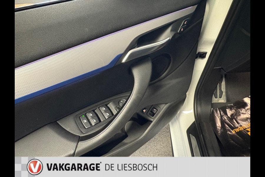 BMW X2 XDrive25e High Executive M-sport / camera / stoelverwarming / Head-up / panorama-dak