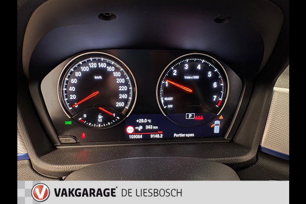 BMW X2 XDrive25e High Executive M-sport / camera / stoelverwarming / Head-up / panorama-dak