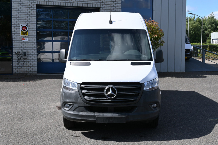 Mercedes-Benz Sprinter 316 CDI L2H2 2800 KG trekhaak, MBUX navigatie met camera, Geveerde stoelen