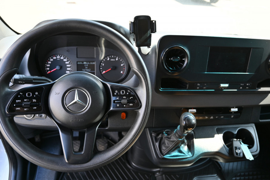 Mercedes-Benz Sprinter 316 CDI L2H2 2800 KG trekhaak, MBUX navigatie met camera, Geveerde stoelen