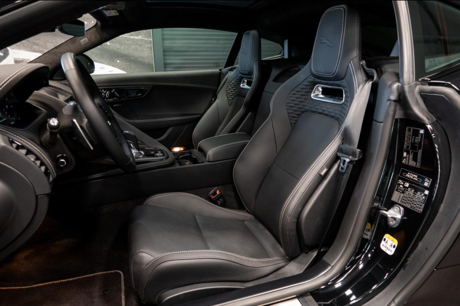 Jaguar F-Type P575 AWD R 75 *Panorama / Stoelventilatie / Sport-uitlaat / Meridian / Memory*