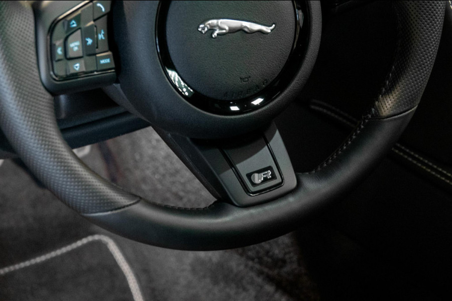 Jaguar F-Type P575 AWD R 75 *Panorama / Stoelventilatie / Sport-uitlaat / Meridian / Memory*